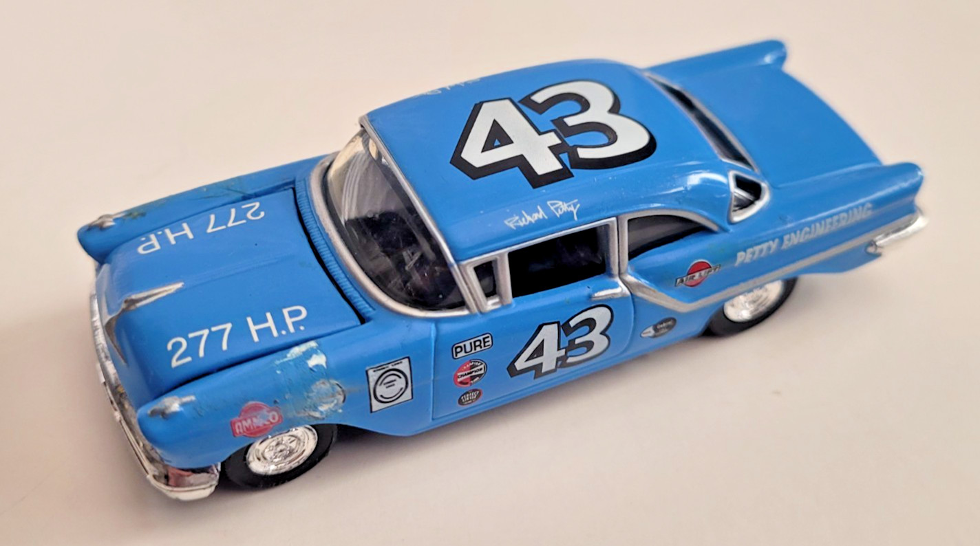 Hot Wheels 1999 Collectibles 1957 Oldsmobile Stock Car Richard Petty Lt. Blue