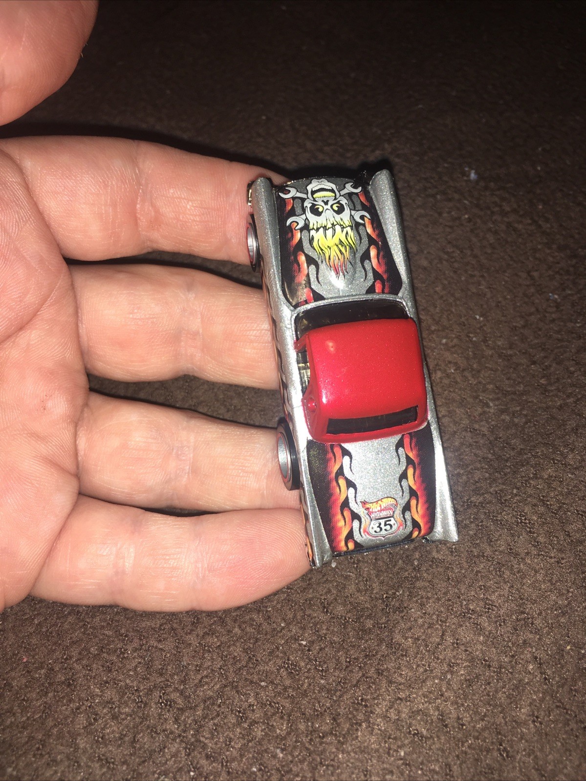 HOT WHEELS – WORLD RACE HIGHWAY 35 – SCORCHERS – 1957 FORD THUNDERBIRD