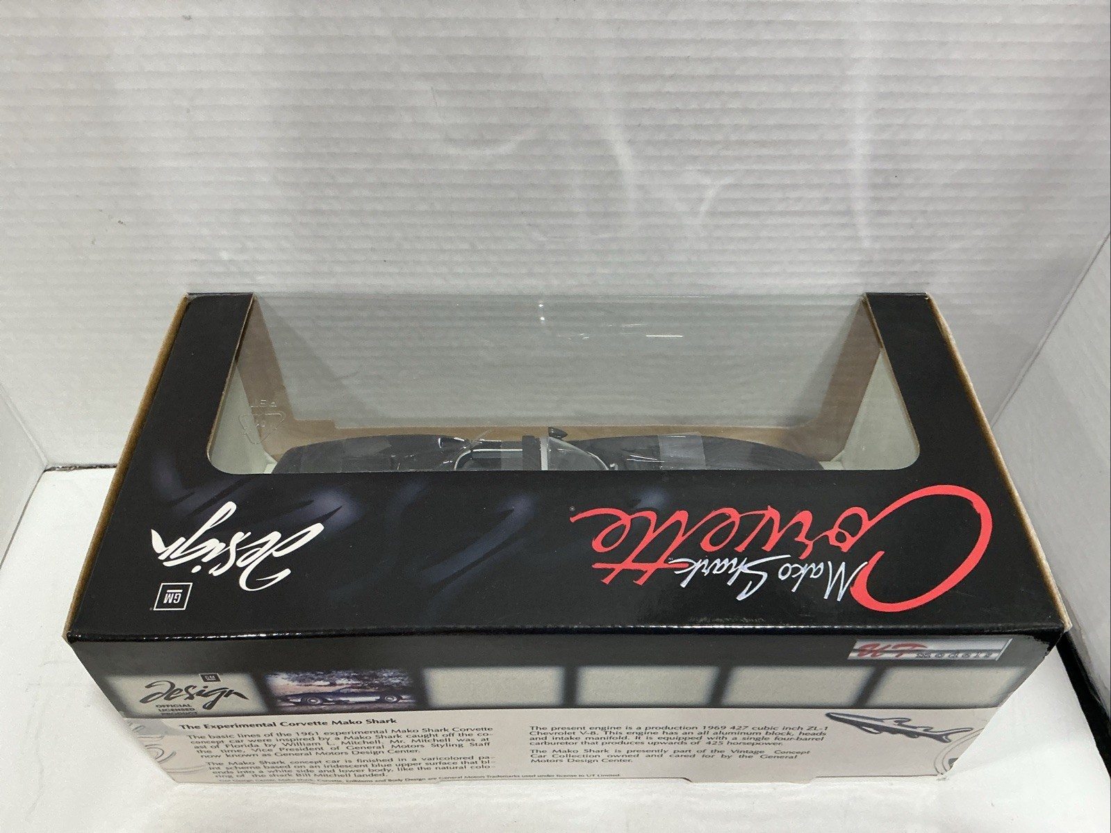 UT Mako Shark 1961 Chevrolet Corvette Concept 1:18 Diecast (NEW NIB)