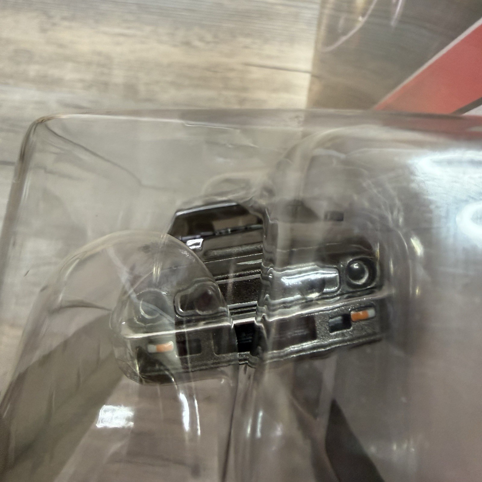 1985 Aston Martin V8 Vantage Hot Wheels Premium #22 Gray 1:43 SEALED