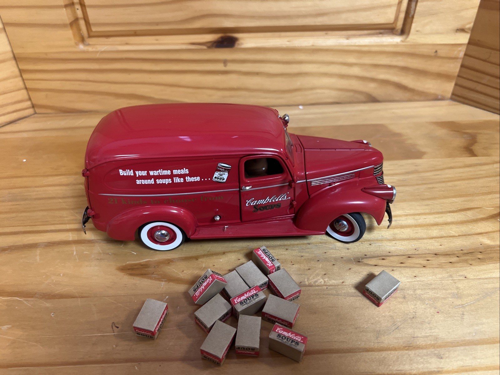 1940’s Campbells Soup Delivery Truck Panel Red Danbury Mint Diecast Replica 1:24