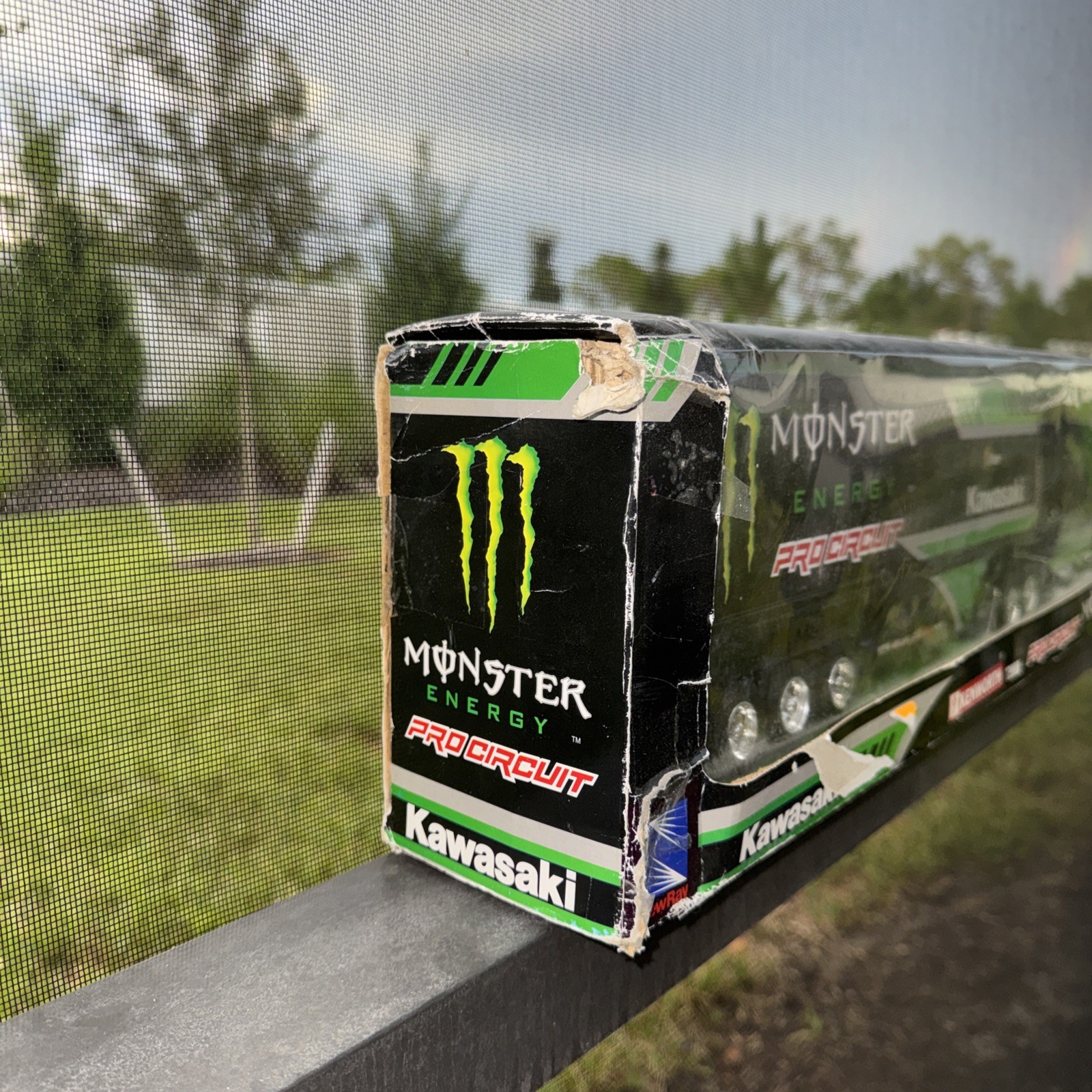 New Ray Thor Kawasaki Monster Energy Diecast 1:32 Tractor Trailer Semi Transport