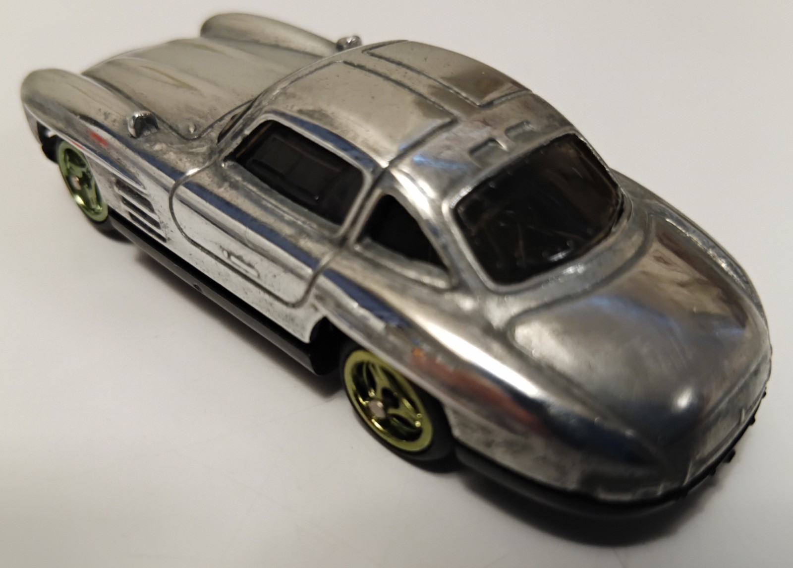 Hot Wheels: Mercedes-Benz 300 SL (Gone in Sixty Seconds Series 2-Ultear)