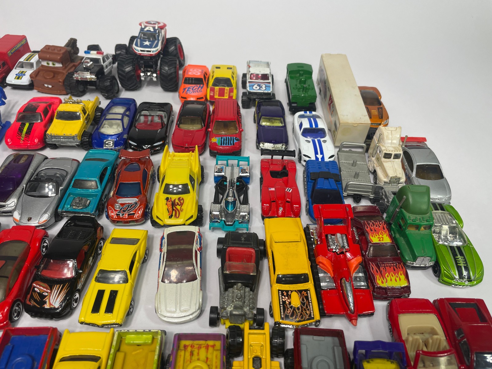 Hot Wheels Matchbox Miasto Other Mixed Years Vintage & Modern Loose Lot Of 143