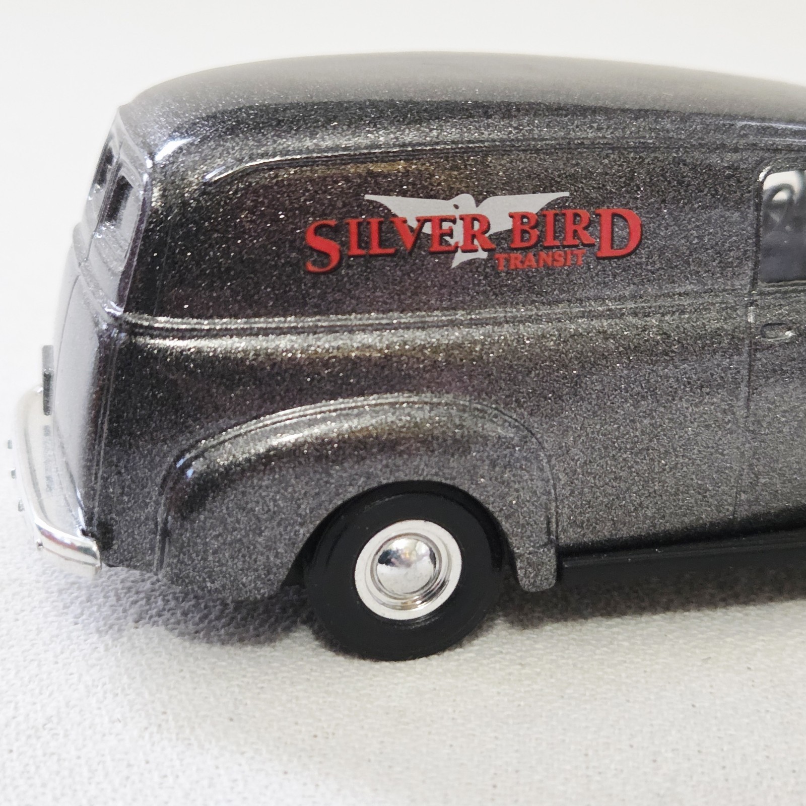 ERTL 1951 GMC Panel Truck “Silver Bird Transit” 1:43