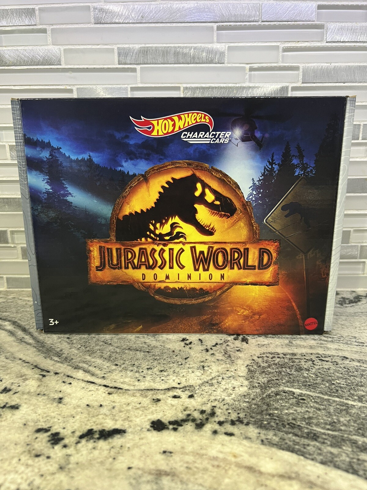 Mattel – Hot Wheels Jurassic World Dominion Character Car 5-Pack [New Toy] Toy