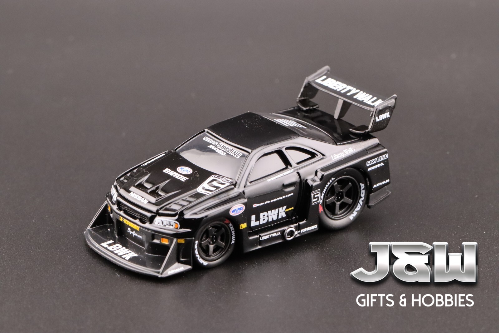 Muscle Machines LBWK Nissan GT-R R34 Super Silhouette Black 11556 1/64