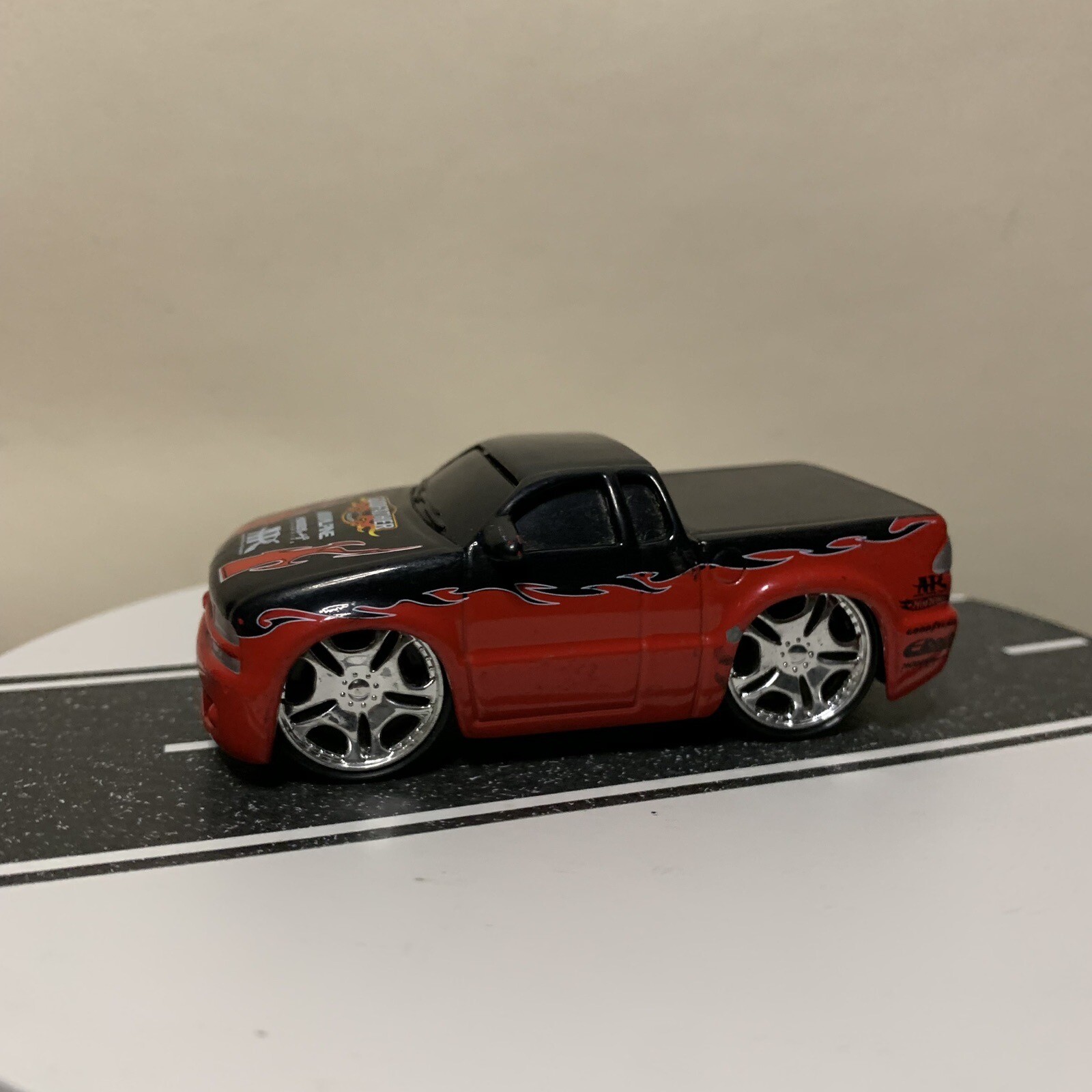 Hot Wheels Hot Tunerz Godfather Customs 2002 Chevy S10 Pickup Truck Red & Black