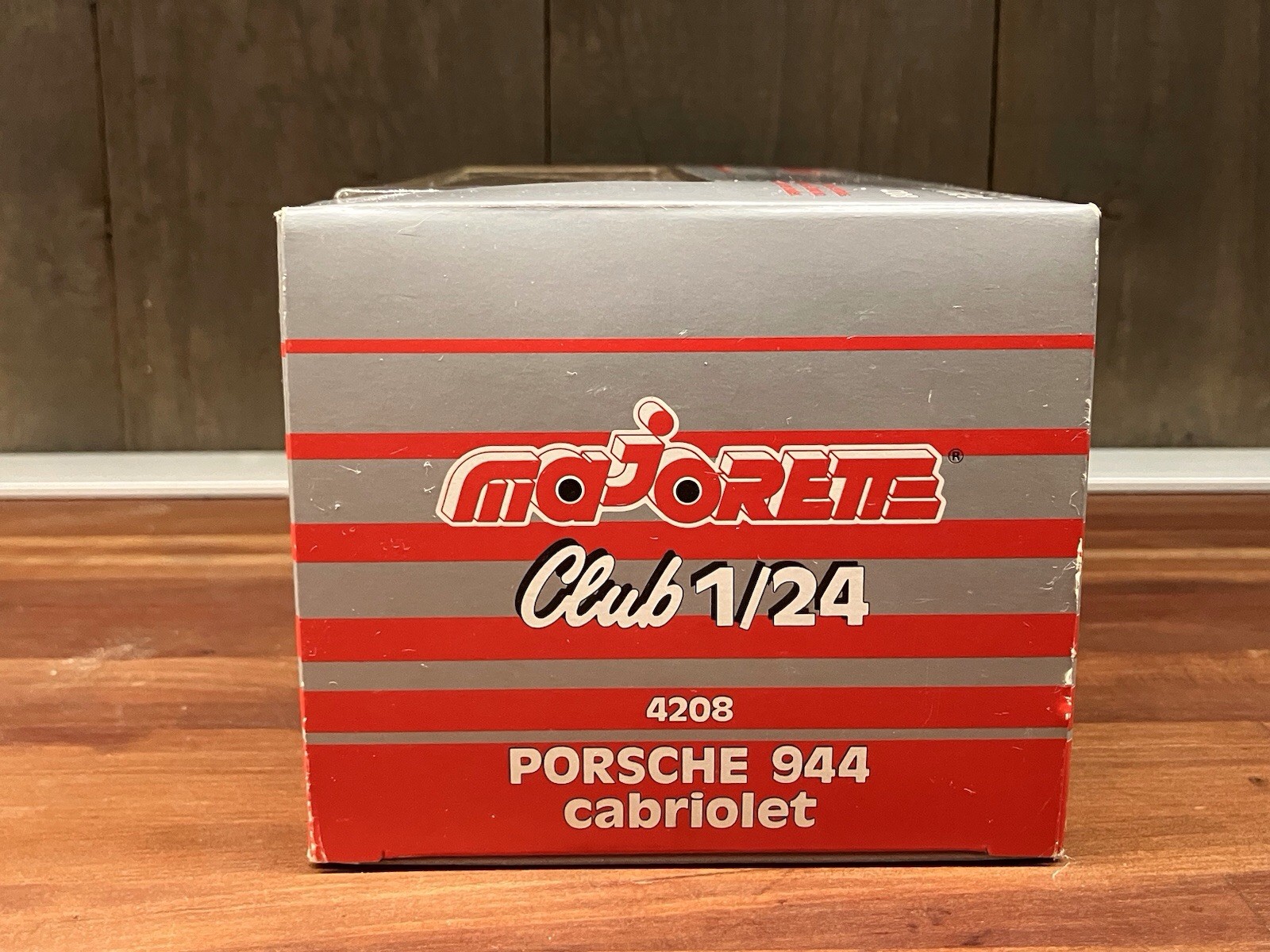 Majorette Club 1/24 Porsche 944 Cabriolet Red #4208 In Original Package