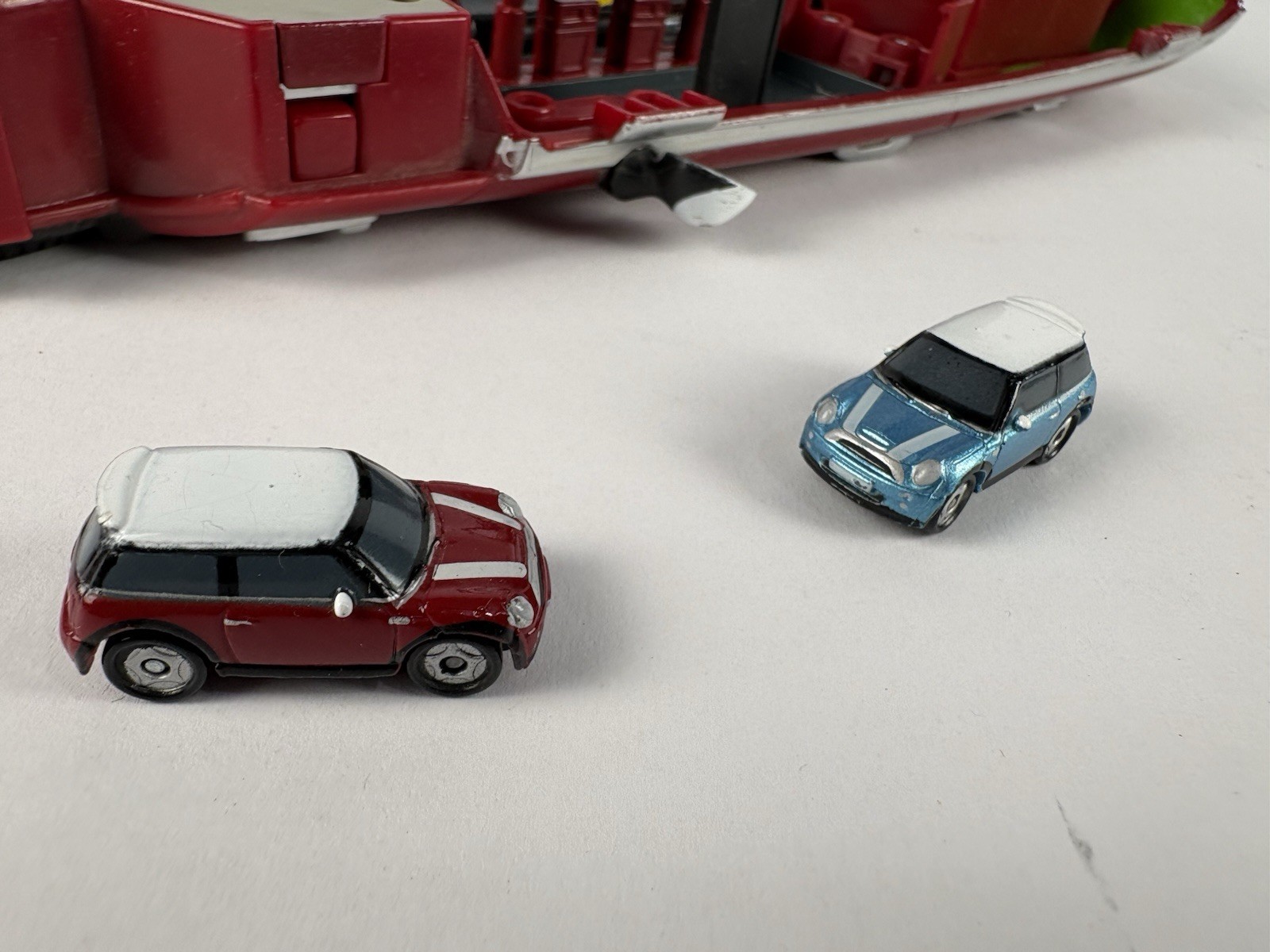 Playmates Micro Machines Mini Cooper with 2 Micro Cars – FOLDS OUT – 2004