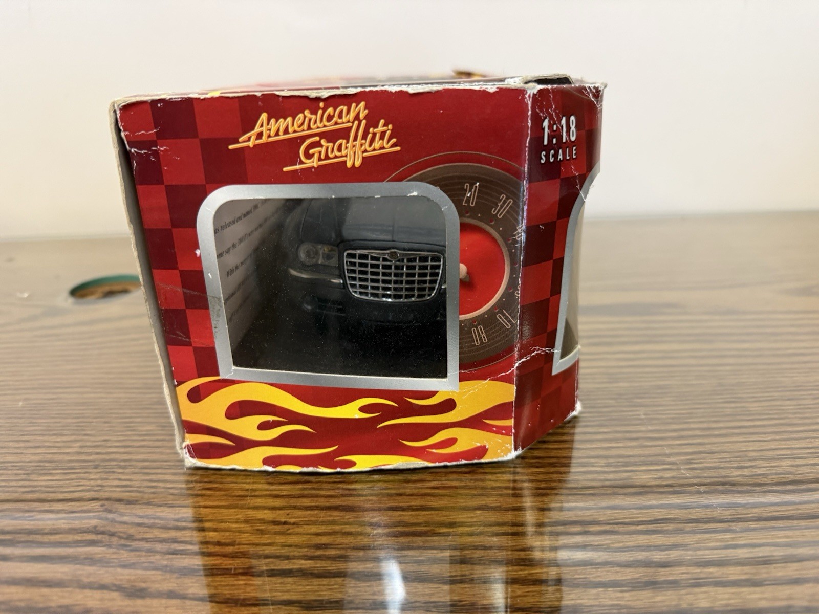 1/18 American Graffiti 2005 Chrysler 300C Hemi Gray