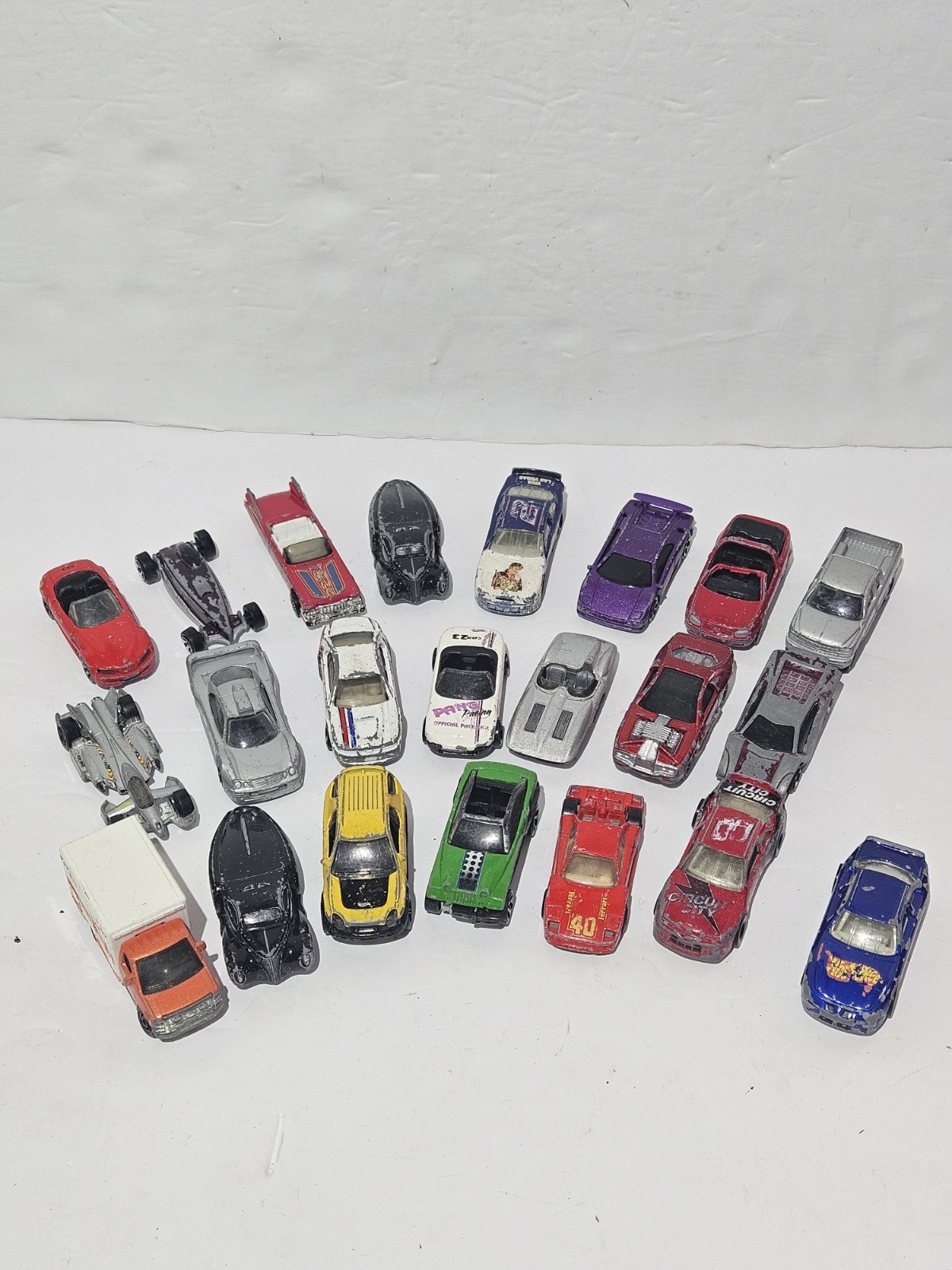 Diecast Cars Hot Wheels Matchbox Mixed Brands Played With – Lot of 22