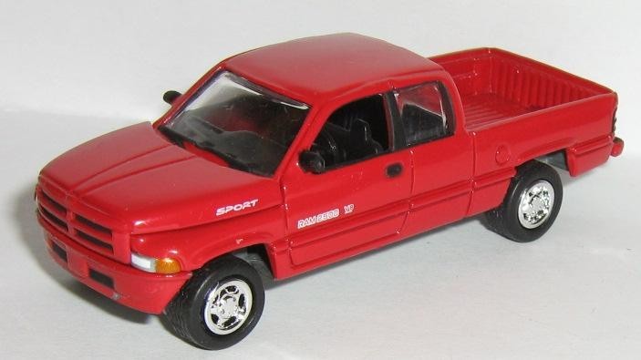 1/64 =1996 96 DODGE RAM SPORT 2500 4X4 V8 MAGNUM / Rubber Tire Pickup Truck