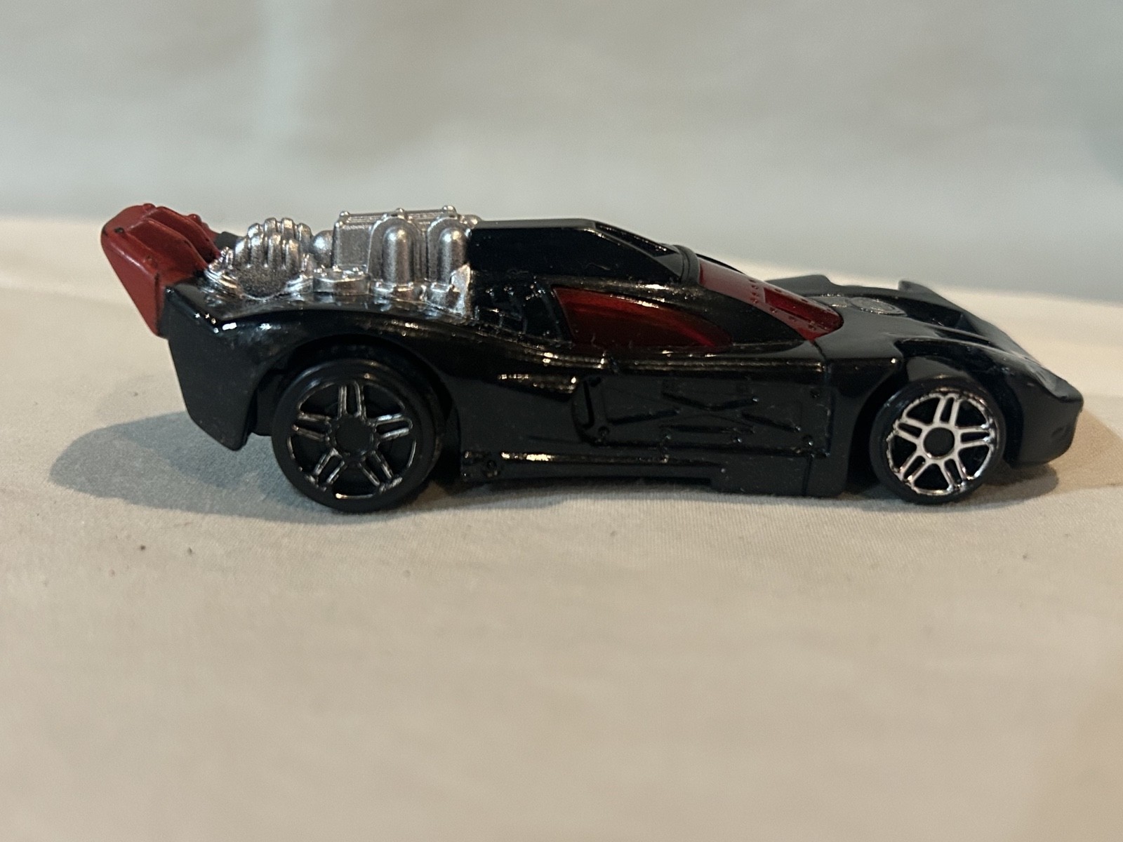 Hotwheels “Spinebuster” Pull back car 2008 Teenage Mutant Ninja Turtles