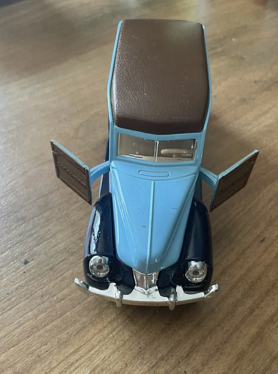 1940 Ford Woody Wagon Signature SS-5706