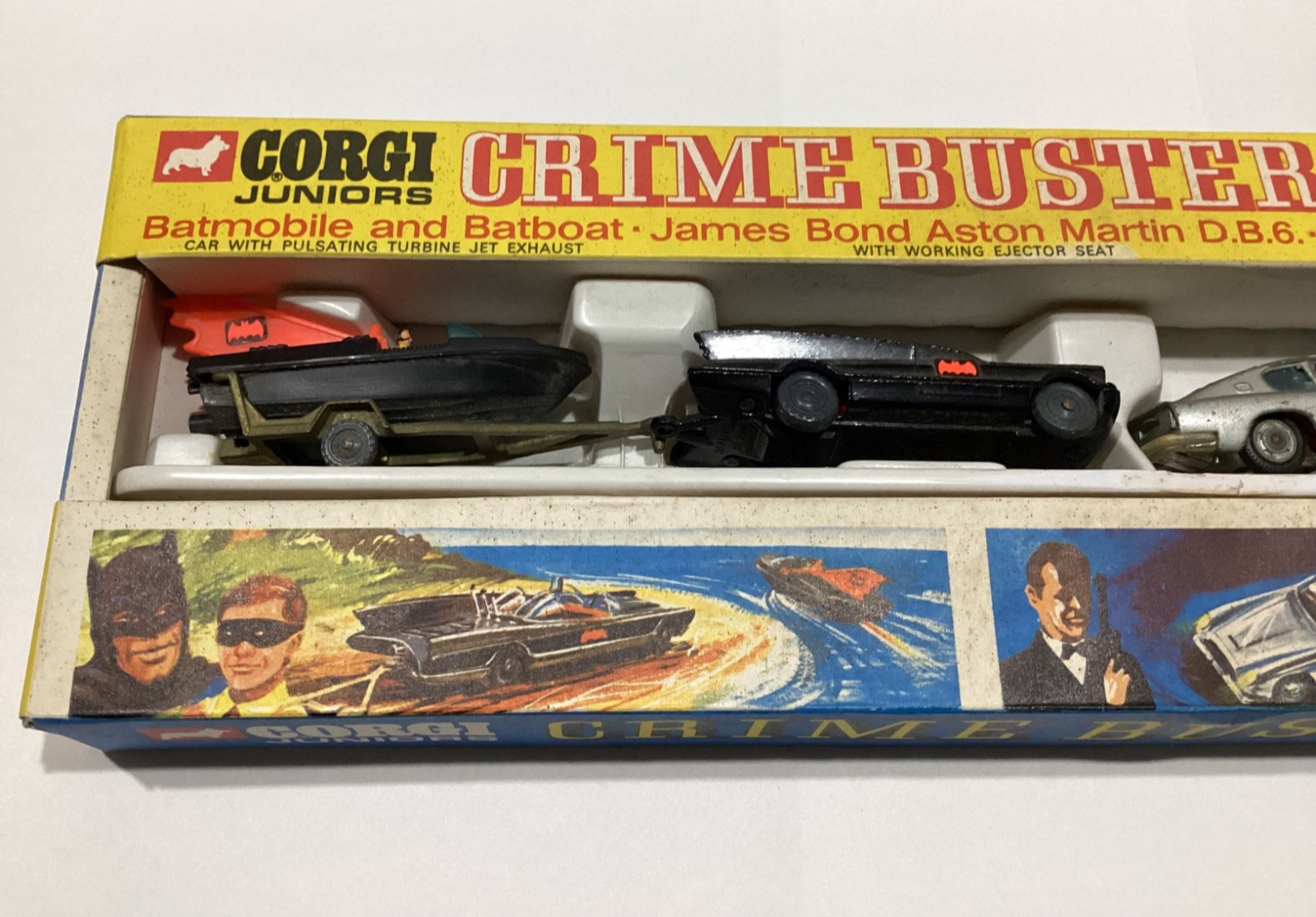 1966 CORGI junior Crime Busters Batman James Bond Diecast Model Gift Set 3008