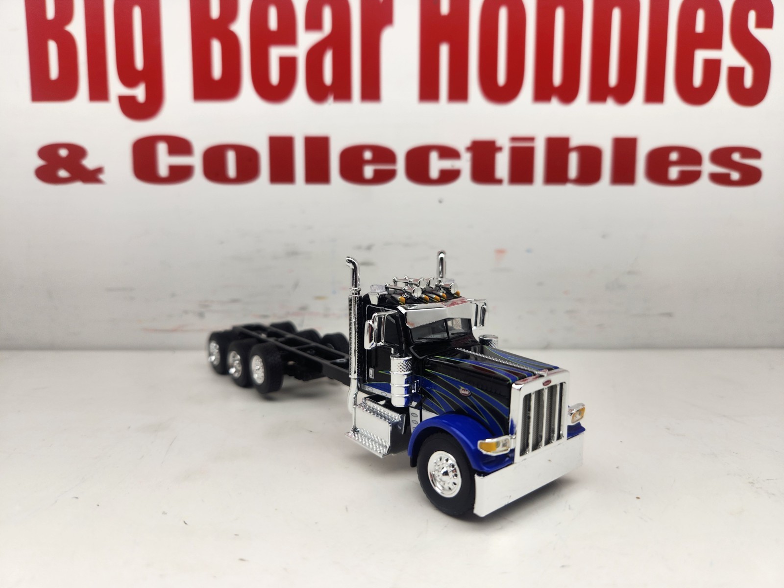 1/64 DCP/FG Black,Blue,Green 389 Day Cab Heavy Haul Chassis For Custom Builds