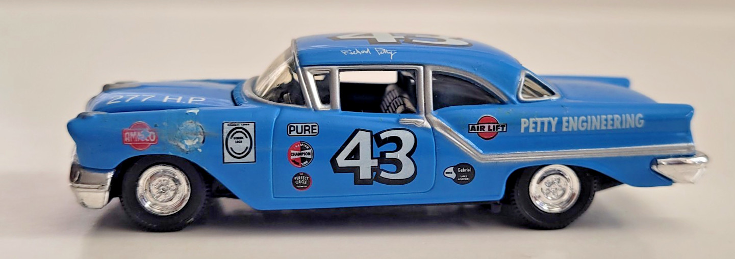 Hot Wheels 1999 Collectibles 1957 Oldsmobile Stock Car Richard Petty Lt. Blue