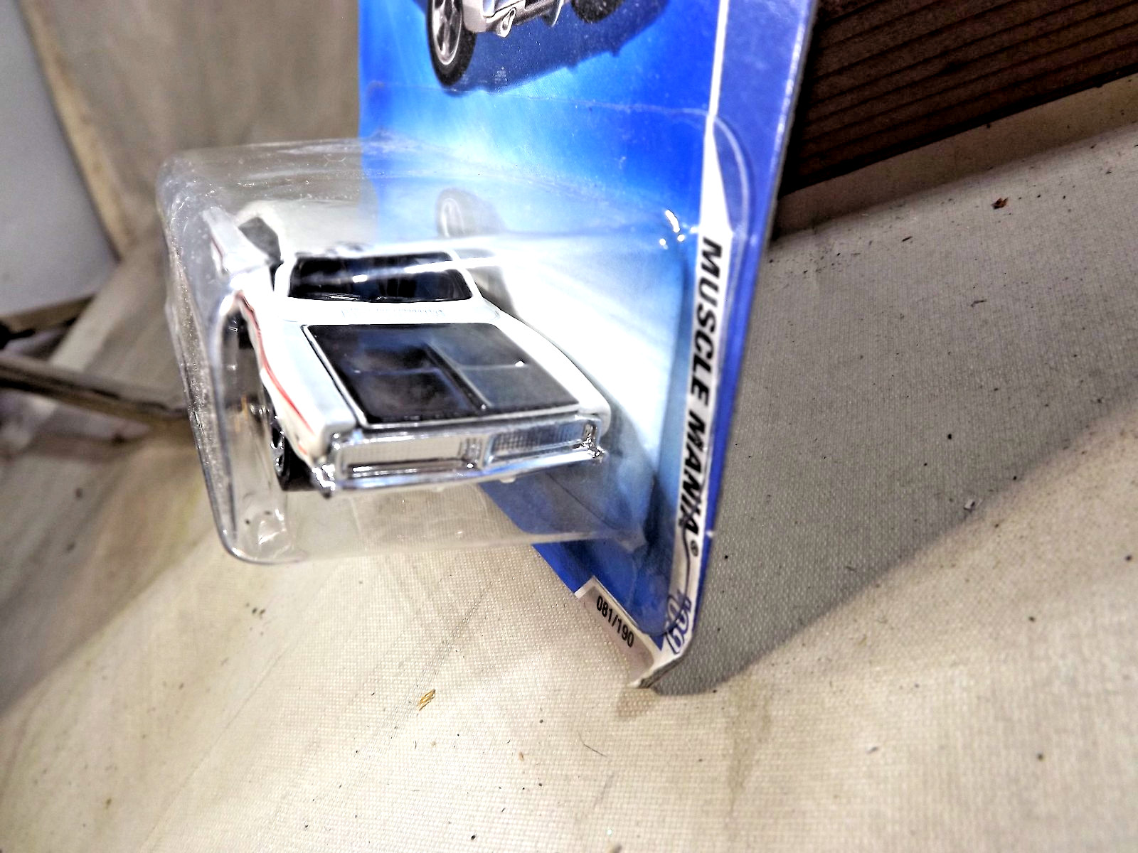 2009 Hot Wheels Kmart #81 Muscle Mania 5/10 ’69 DODGE CHARGER White w/Chrome 5Sp