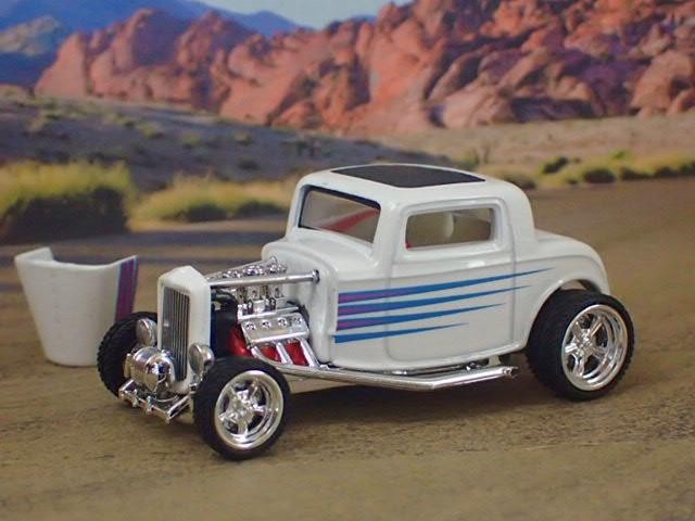 Hot Rod 1932–1934 Ford Deuce Tri-Carb Flathead V8 Coupe 1/64 Scale Ltd Edition H