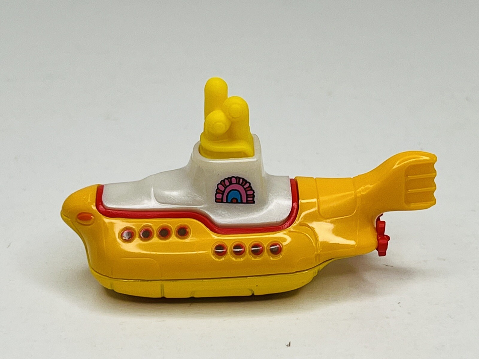 Hot Wheels The Beatles Yellow Submarine #225 Loose-Display HW Screen Time