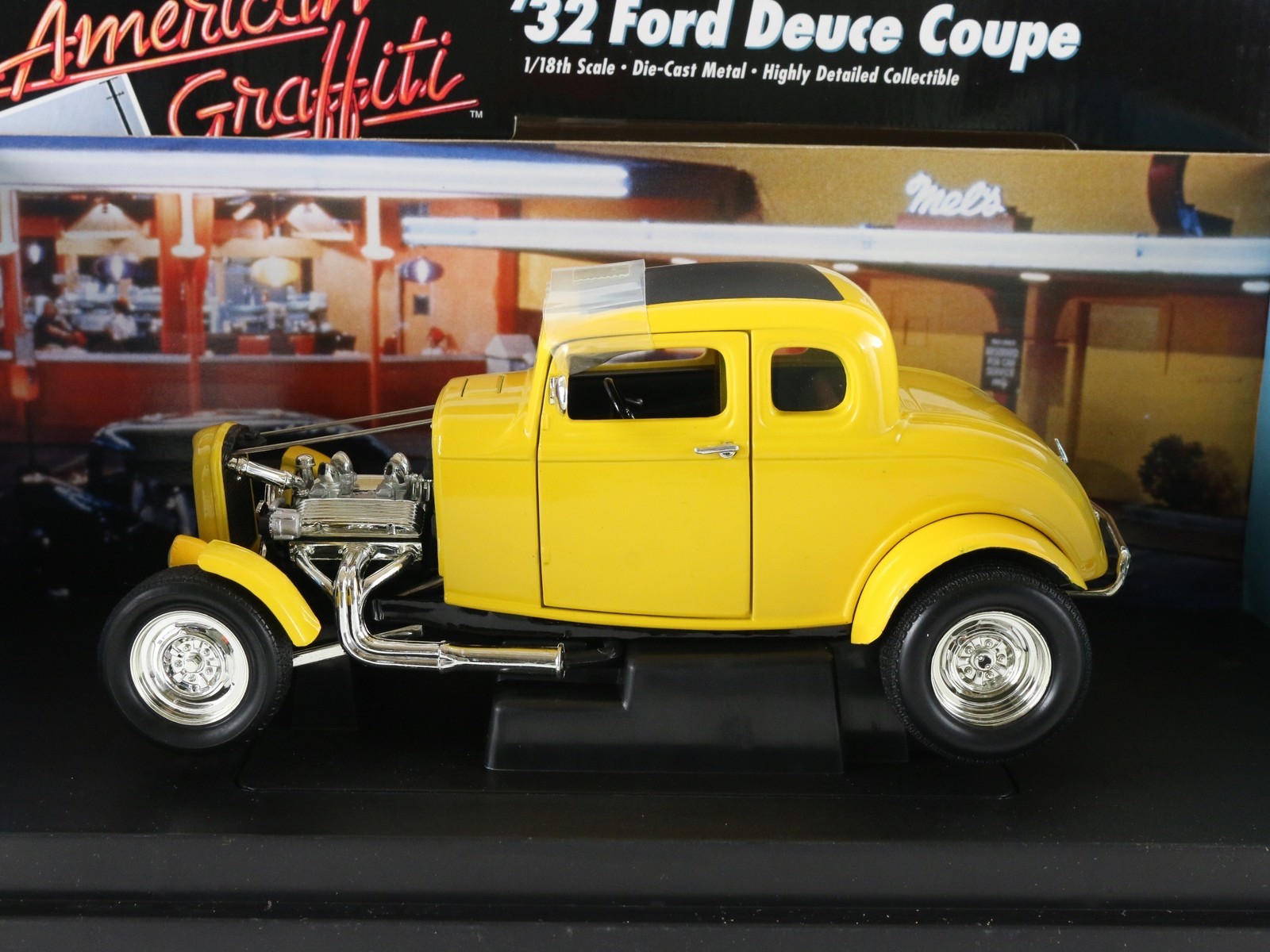 1932 ’32 Ford Deuce Coupe Yellow American Graffiti ERTL 1:18 Diecast Model 32078