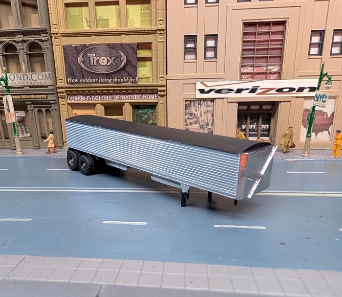 1/87 HO Scale Custom Built 42′ Covered Grain Trailer. 3D Printed Models