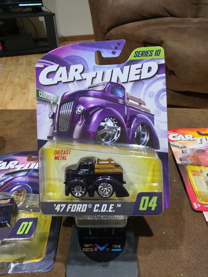 MGA Cartuned Series 10 ’47 Ford C.O.E. Purple Black Diecast Metal Truck