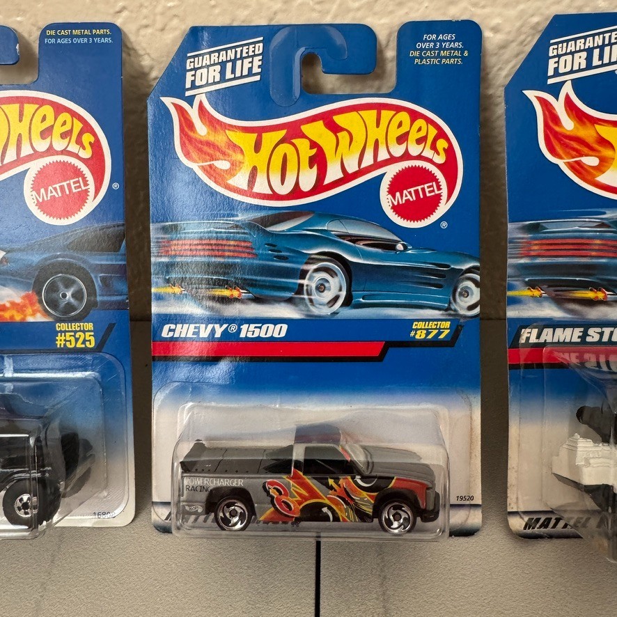 Hot Wheels Mainline 90’s & 00’s NIP 12 Lot Vintage Collectible Cars Variety Pack