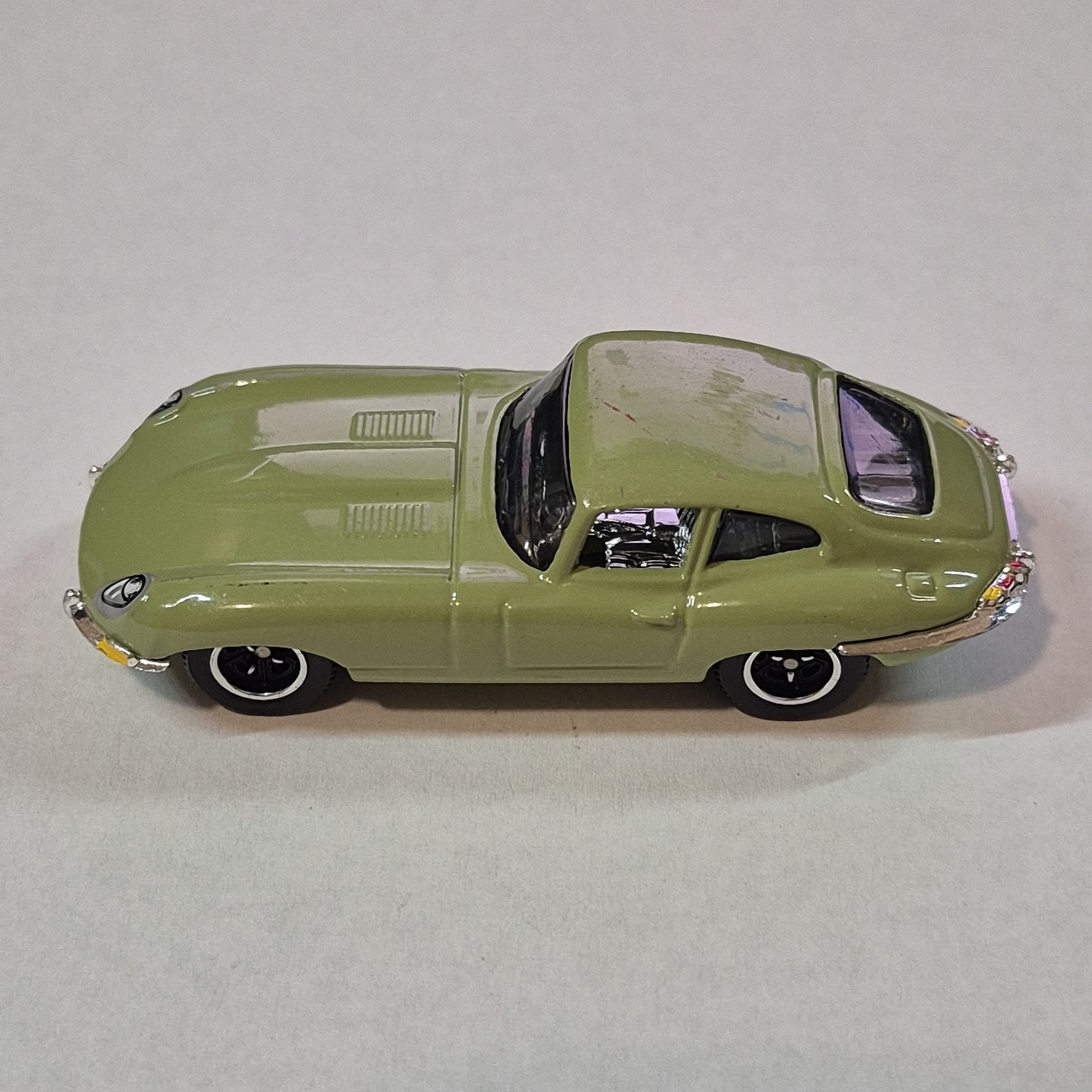 Matchbox 1961 JAGUAR E-type Coupe XKE Pea Green MBX Metal 1:61 Scale Loose
