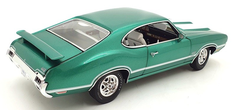 ACME Models 1/18 Scale A1805602 – 1972 Oldsmobile 442 W30 – Green