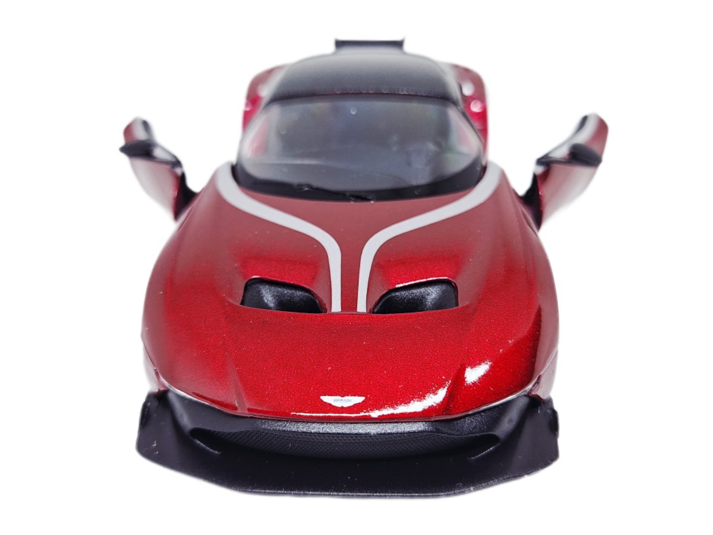 Kinsmart Aston Martin Vulcan Candy Apple Red 2016 Sport 1/38 O Scale Diecast Car