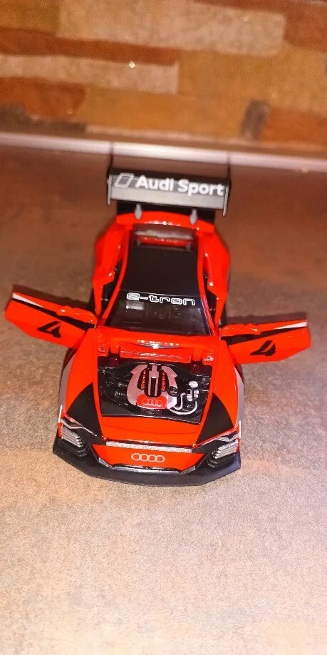 1:32 Audi GT Alloy Sports Racing Car Model Diecast & Toy Vehicle Metal Car Model