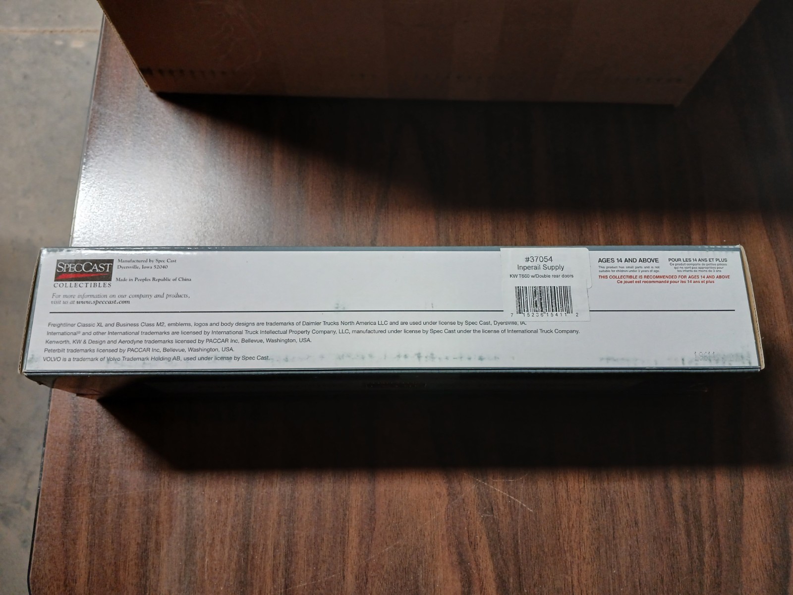 1/64 Imperial Supply Kenworth KW T660 Semi SpecCast