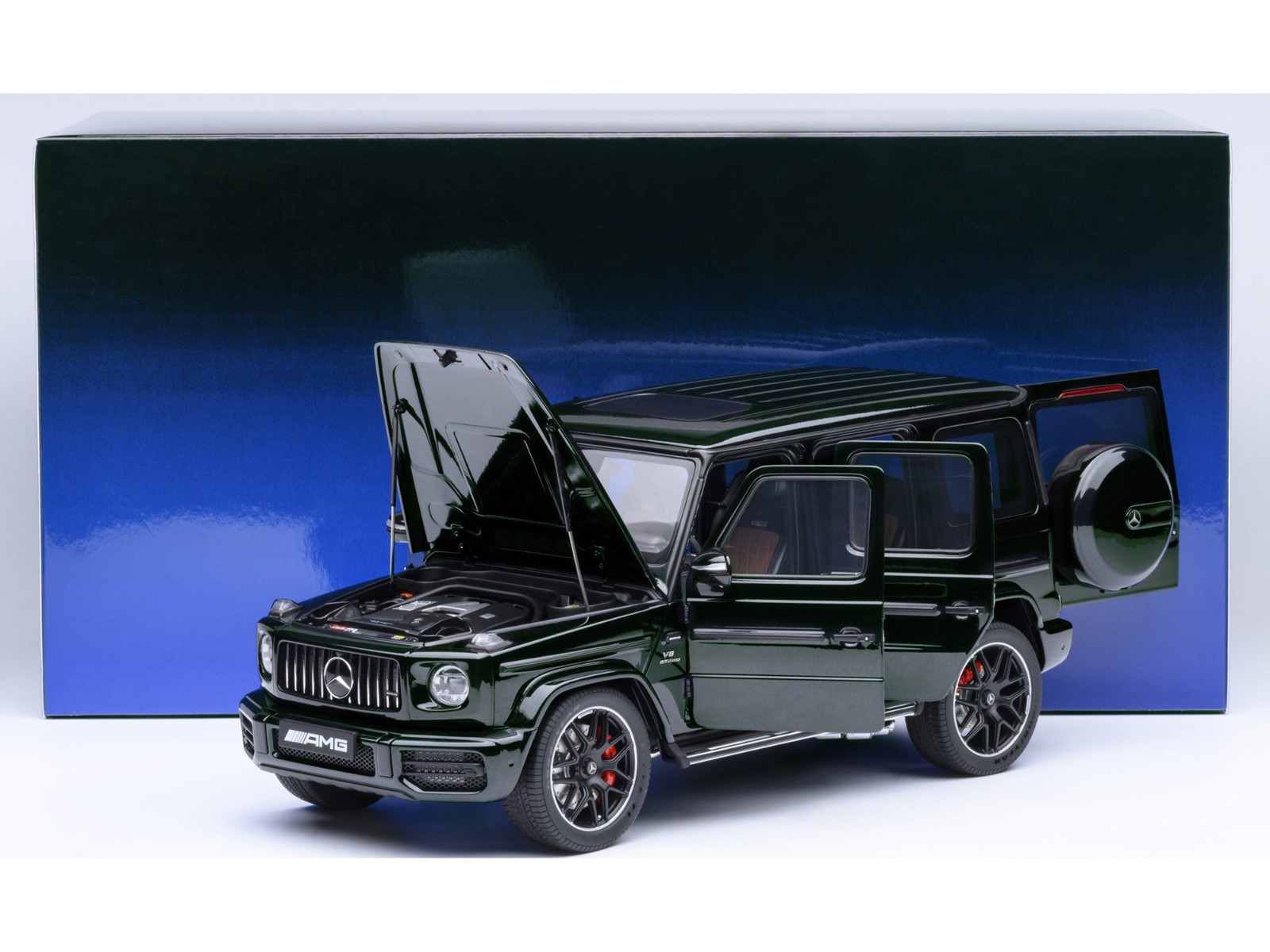 2019 MERCEDES-BENZ AMG G63 EMERALD GREEN 1/18 MODEL CAR BY AUTOART 76355
