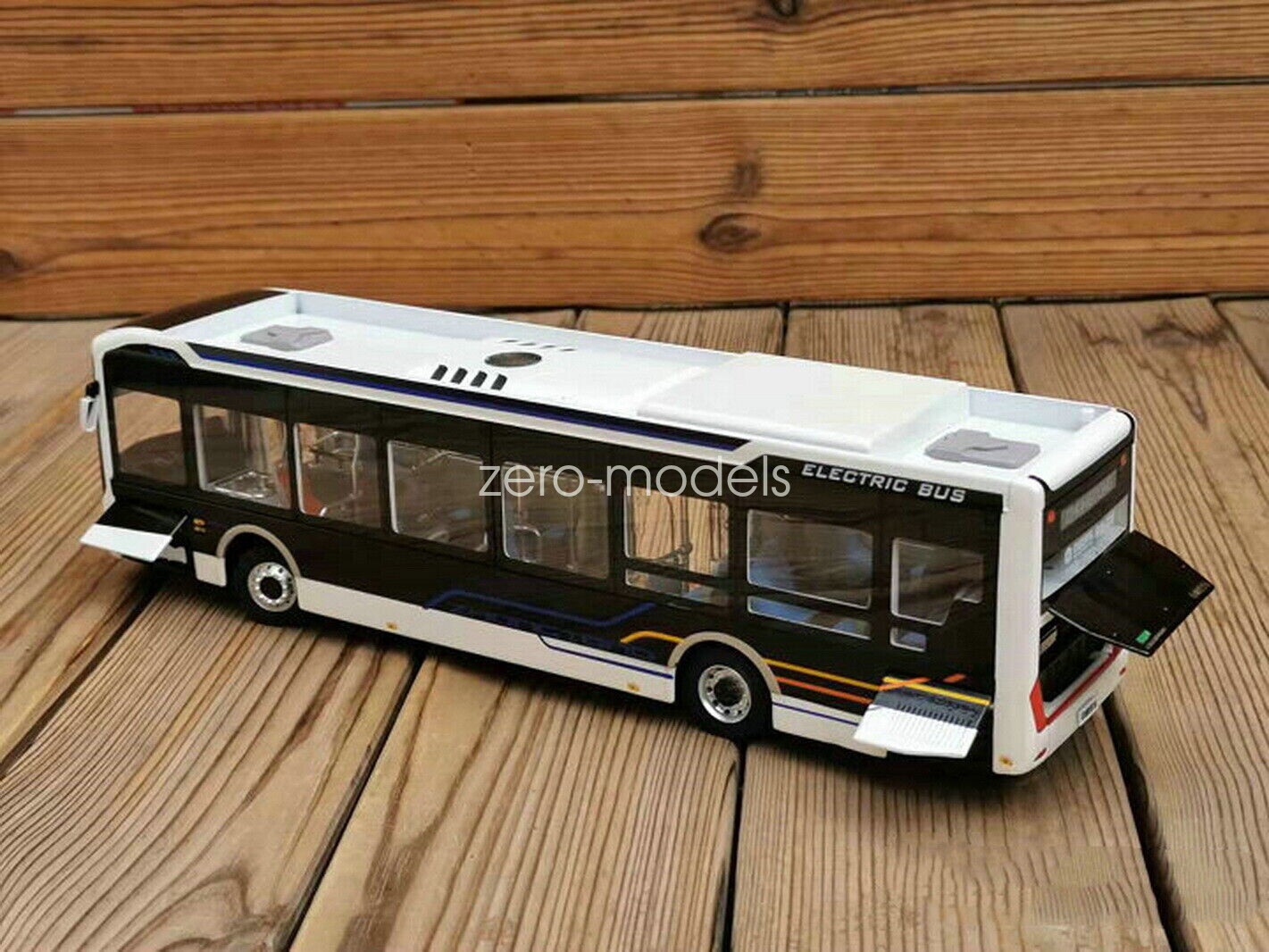 1/42 Scale Zhong Tong Bus LCK6126EVGRA1 Diecast Car Model Bus Toys Collection