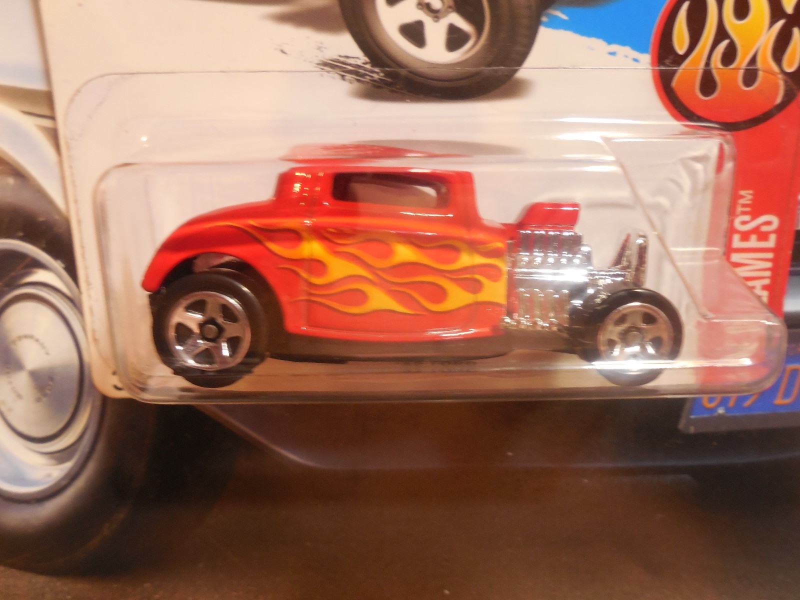 Hot Wheels ’32 Ford Lot 4 COOL CLASSICS RED EDITION FLAMES UNO RAT ROD FREE SHIP