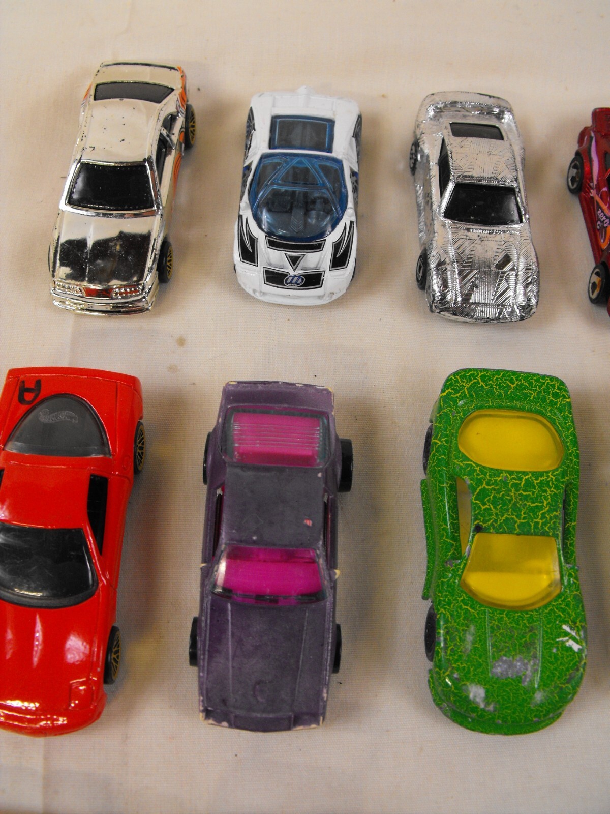 Lot of 20 Hot Wheels Diecast Sport, Luxury & Racing Cars – Loose