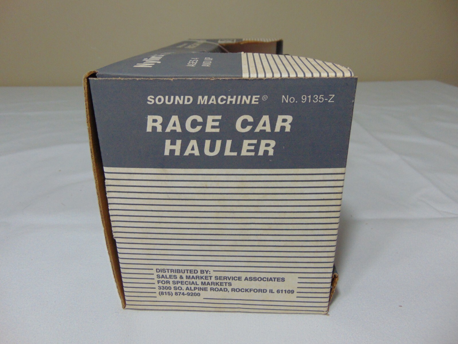 RARE 1997 NYLINT 9135Z FORD THUNDERBIRD RACE HAULER BRIGGS & STRATTON PROMO