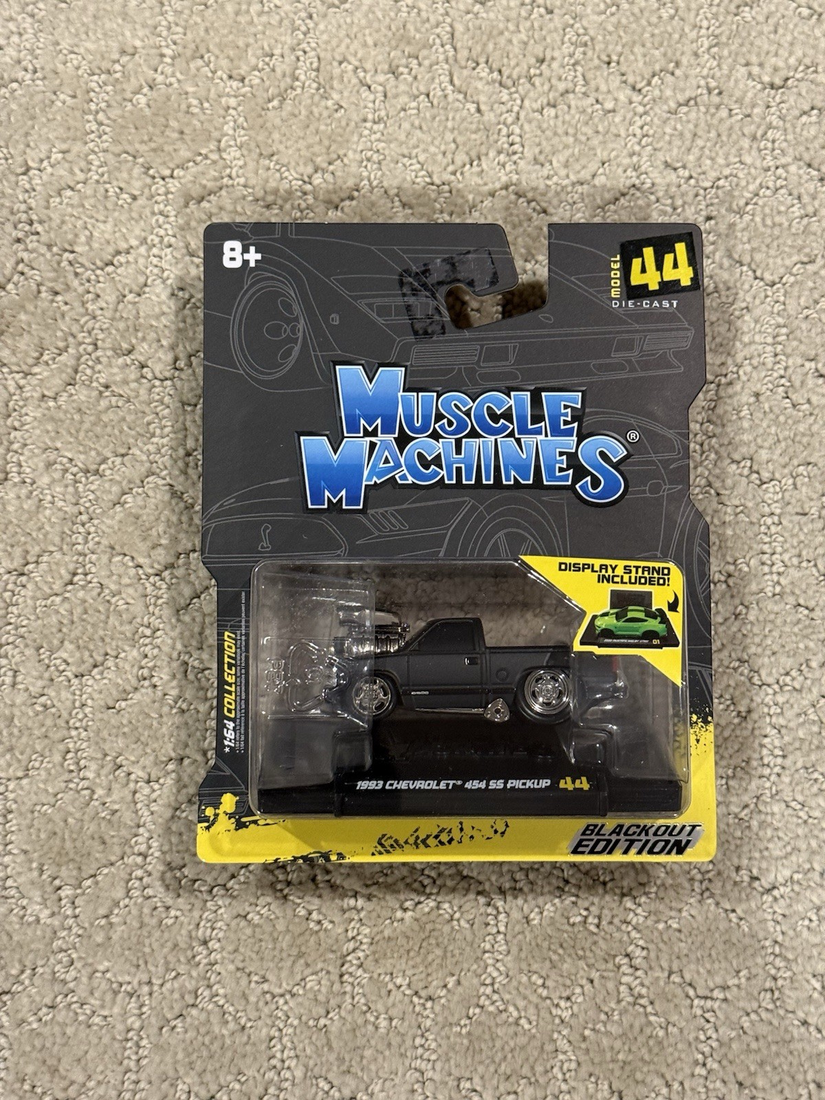 Muscle Machines 1/64 – 1993 Chevrolet 454 SS Pickup Black #44