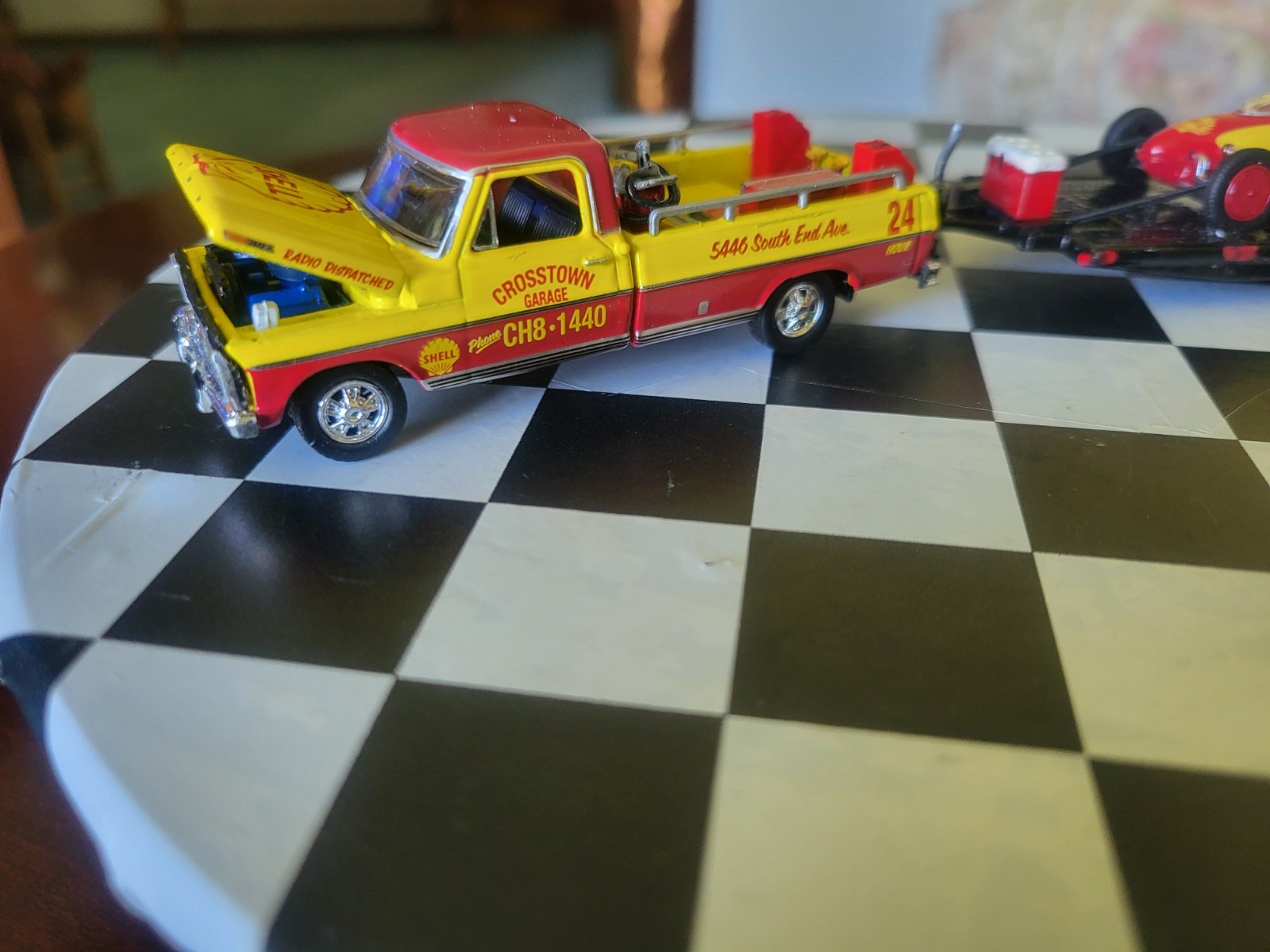 M2 SHELL Customized 69 FORD F-100 RANGER &Shell Ford Belly Tanker On A Trailer