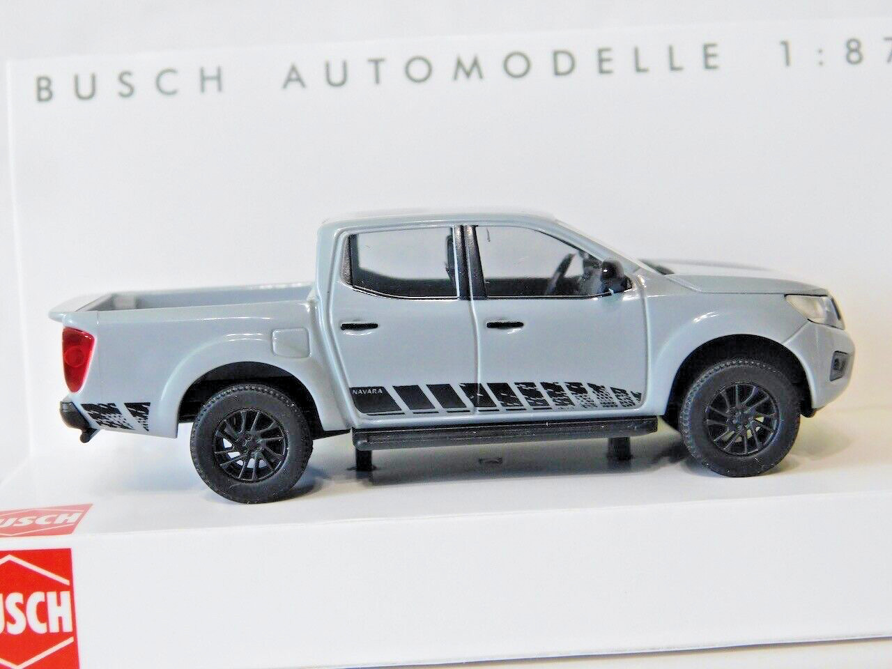 Busch 53711 1/87 HO 2015 Nissan Frontier In Germany The Navara Gray/Black NIB
