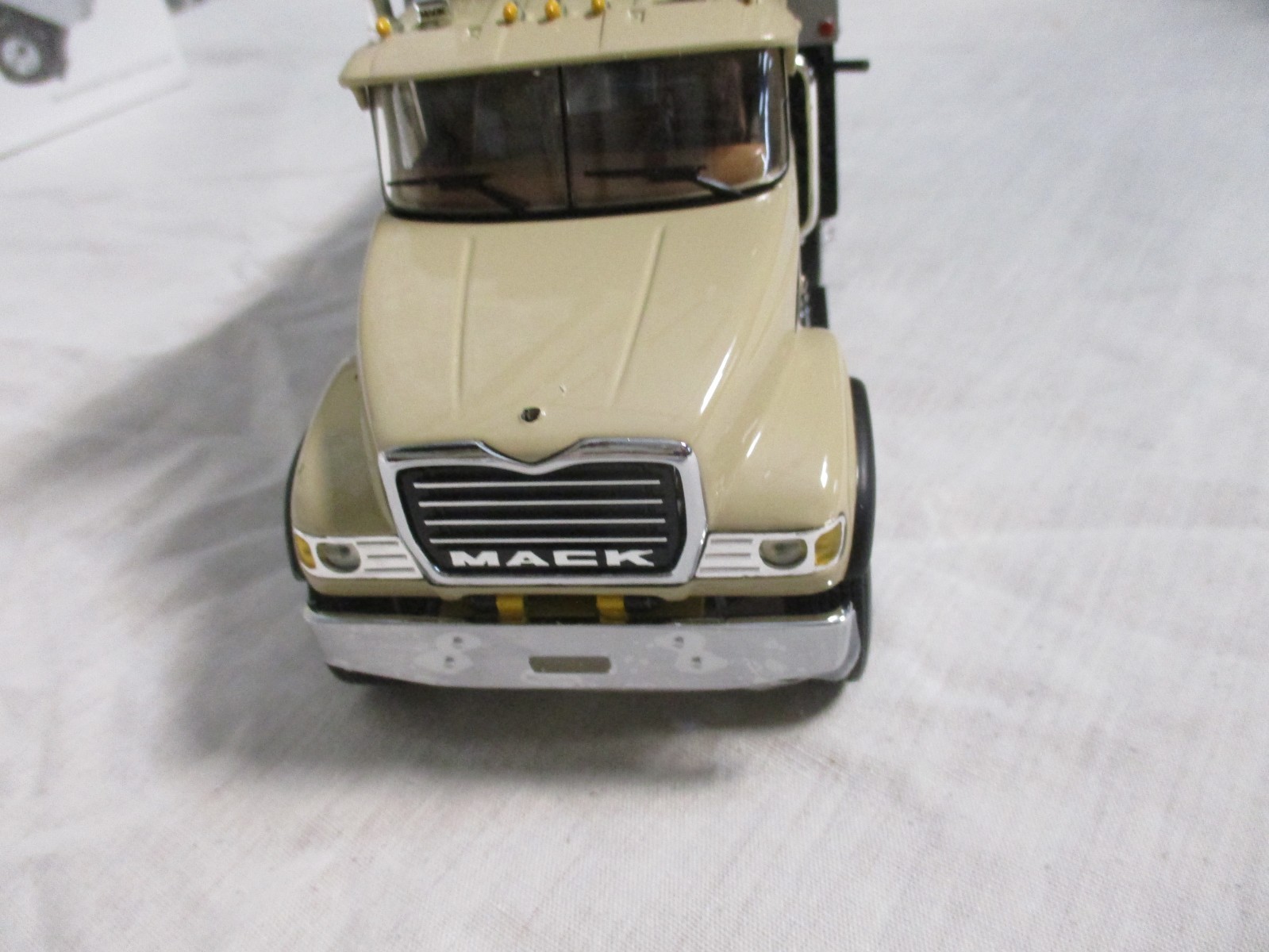 First Gear 1/34th Mack Granite Dump Truck Welding Quarries 19-3133 Sealed-new