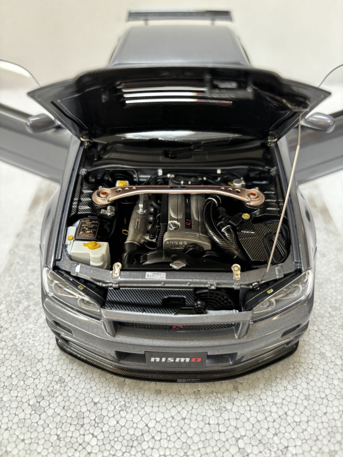 1/18 MotorHelix Nissan Skyline R34 GT-R Nismo Z-tune Gun Metallic Gray Diecast
