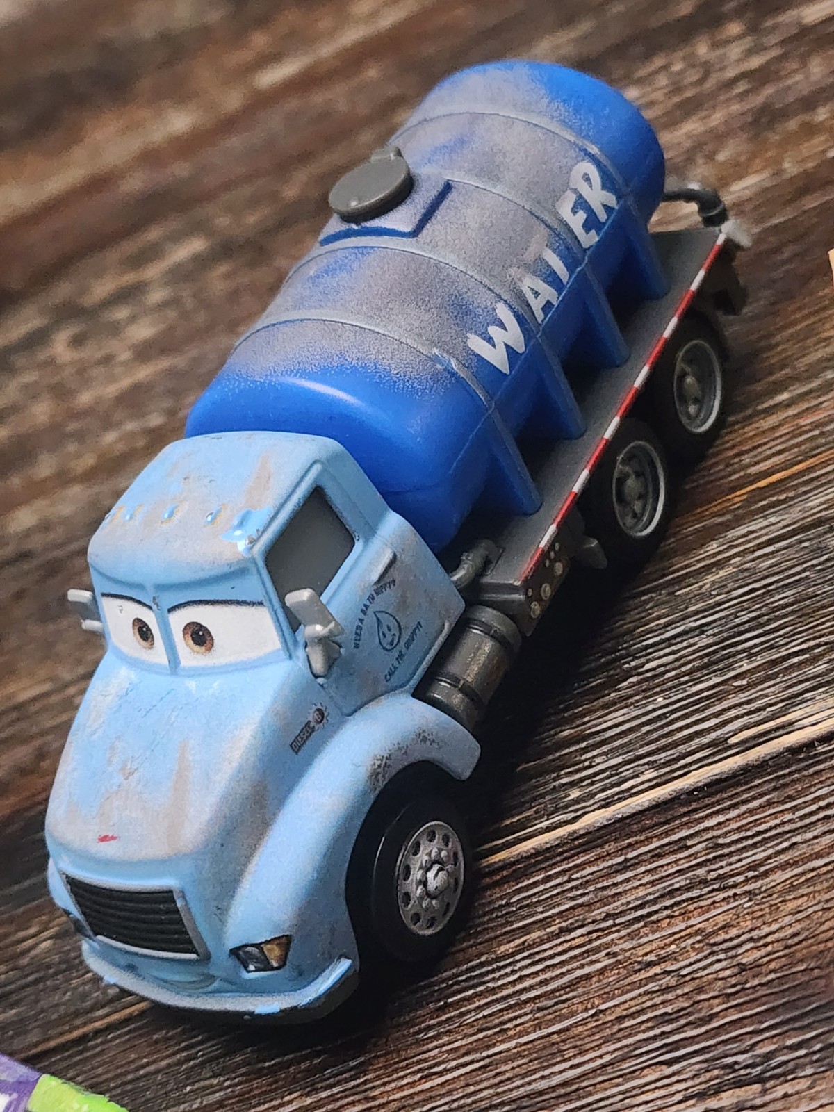 Disney Pixar Cars Thunder Hollow Lot Mr. Drippy