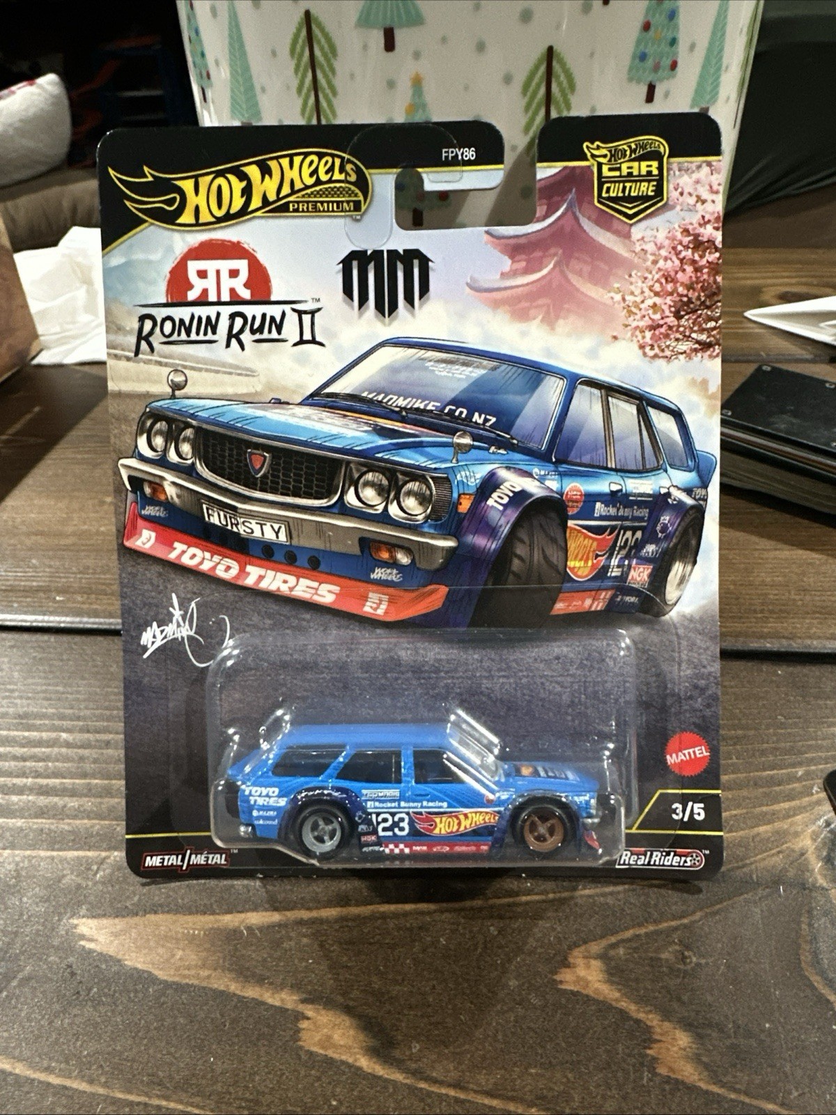 Hot Wheels Mad Mike Mazda RX-3 Wagon Ronin Run 2 FPY86-961 M 1/64