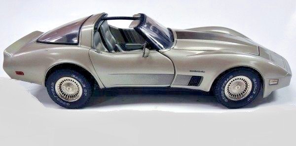 Corvette Chevrolet StingRay Race Car Chevy Classic Hot Rod Metal Promo Model1980