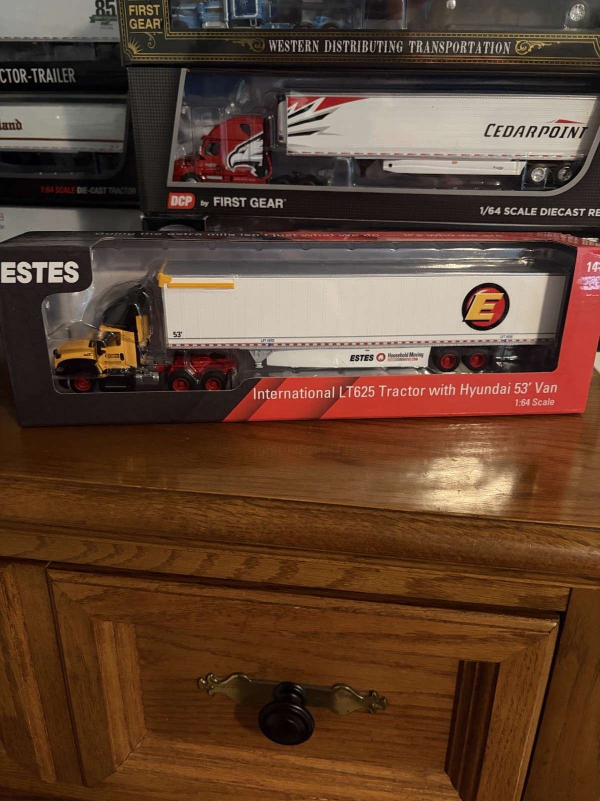Diecast Masters 1/64 Estes International tractor/Trailer. Internal Release. NEW
