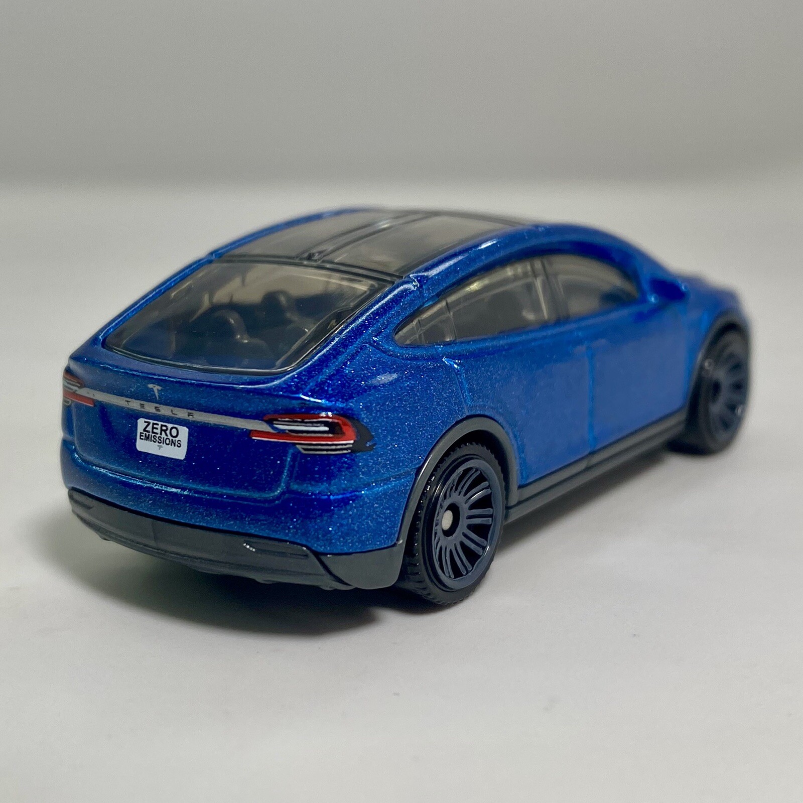 TESLA MODEL X Matchbox 1:64 Diecast Collectible Model Car Lot of 5