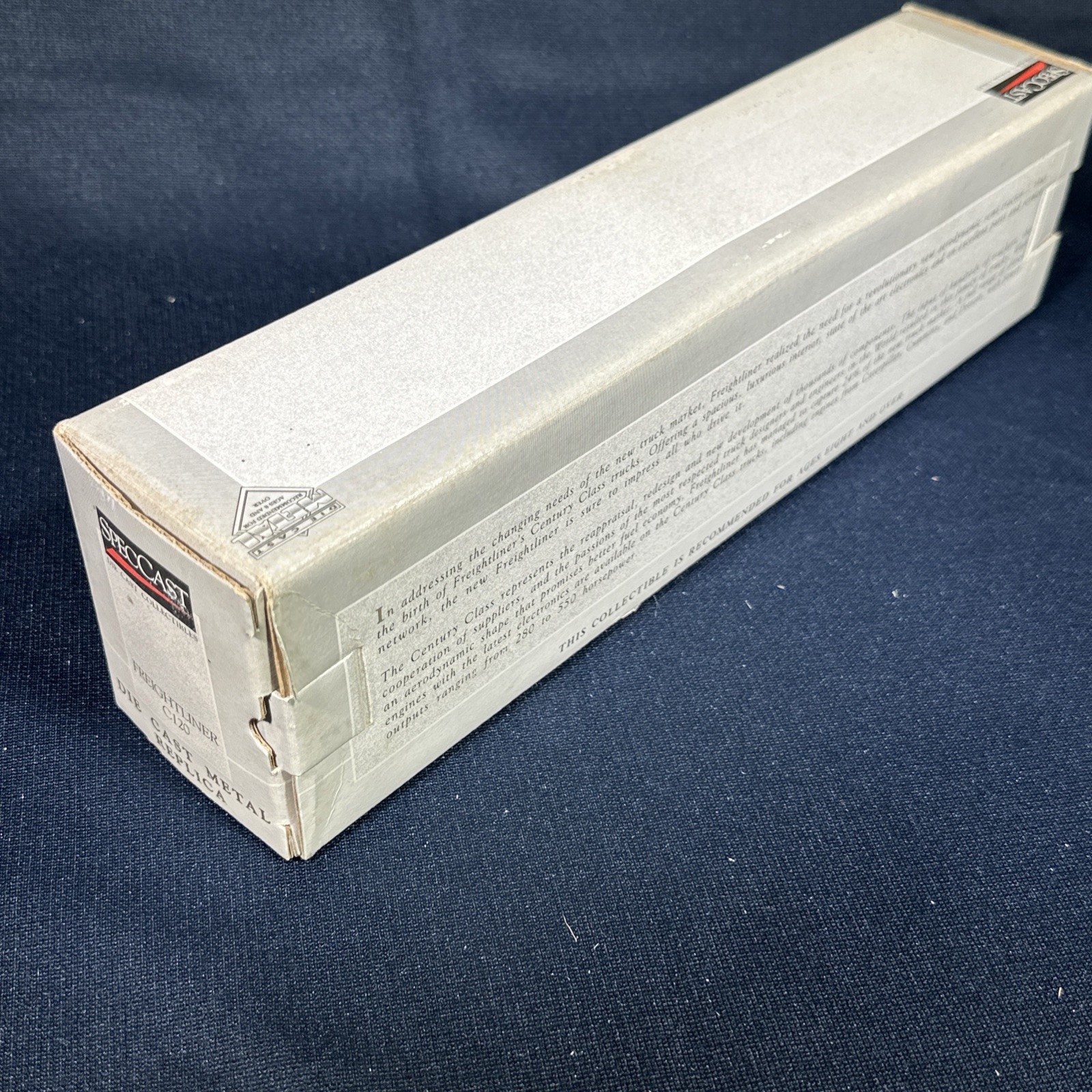 New Idea C120 Freightliner Semi SpecCast 1/64th Scale Limited Edition NIB